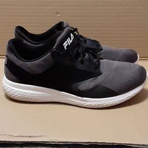 FILA Layer Peak sneakers women size 9.5